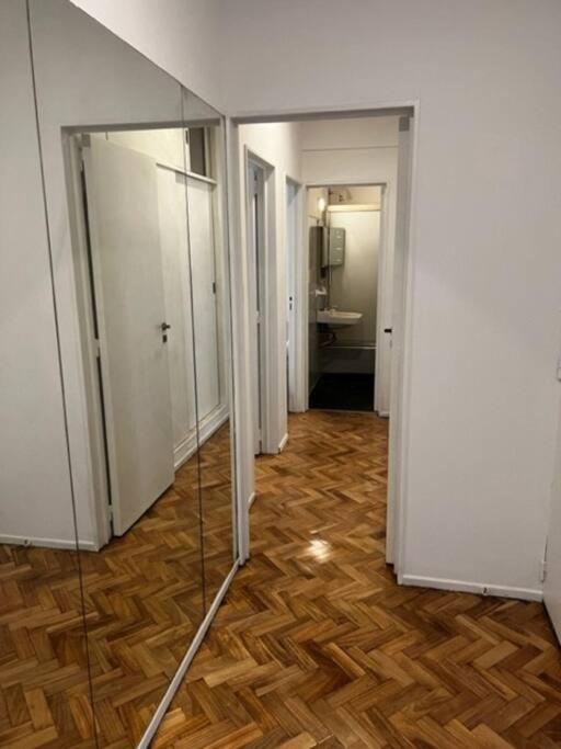 Apartment En Monserrat. Buenos Aires
